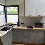 Деревянный коттедж Pod Debami