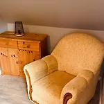 Pod Debami Lodge *