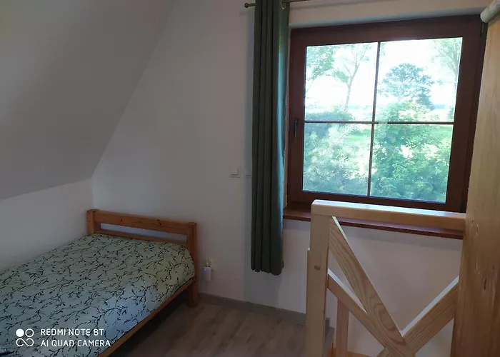 Pod Debami Деревянный коттедж