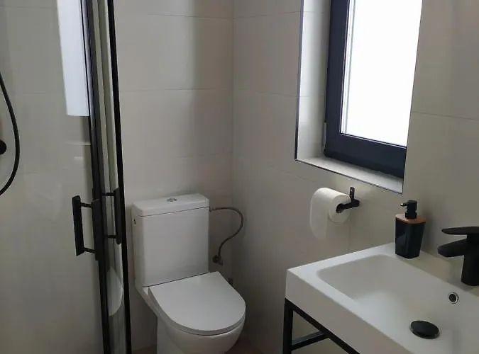 Pod Debami Деревянный коттедж