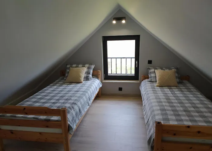 Pod Debami Деревянный коттедж