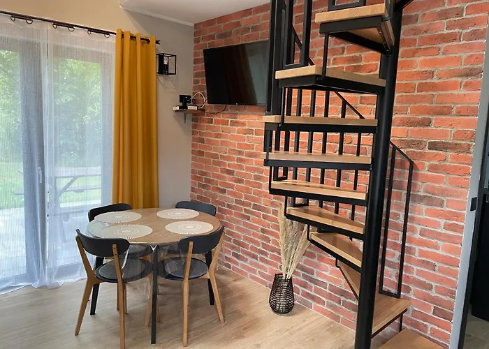 Pod Debami Деревянный коттедж *