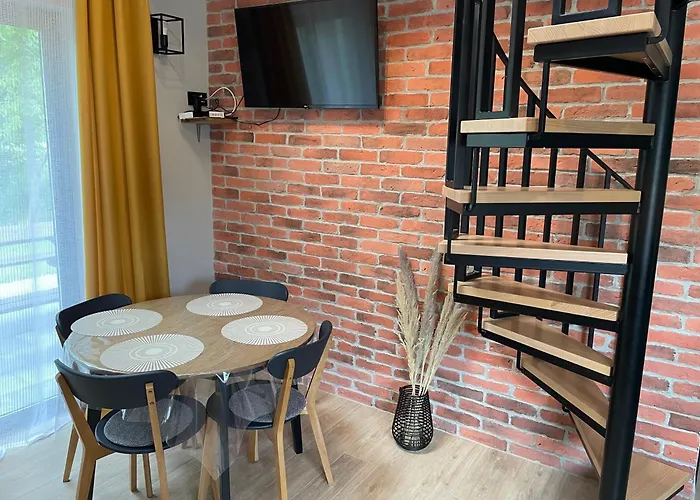 Pod Debami Деревянный коттедж *