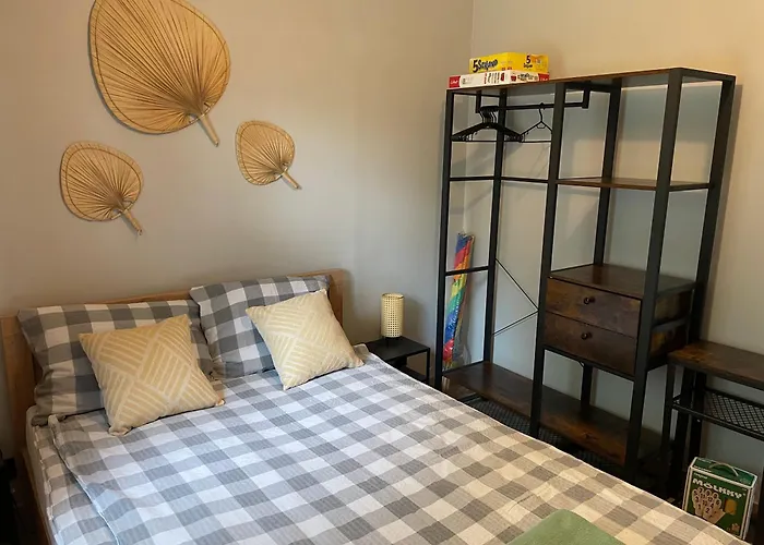 Pod Debami Деревянный коттедж